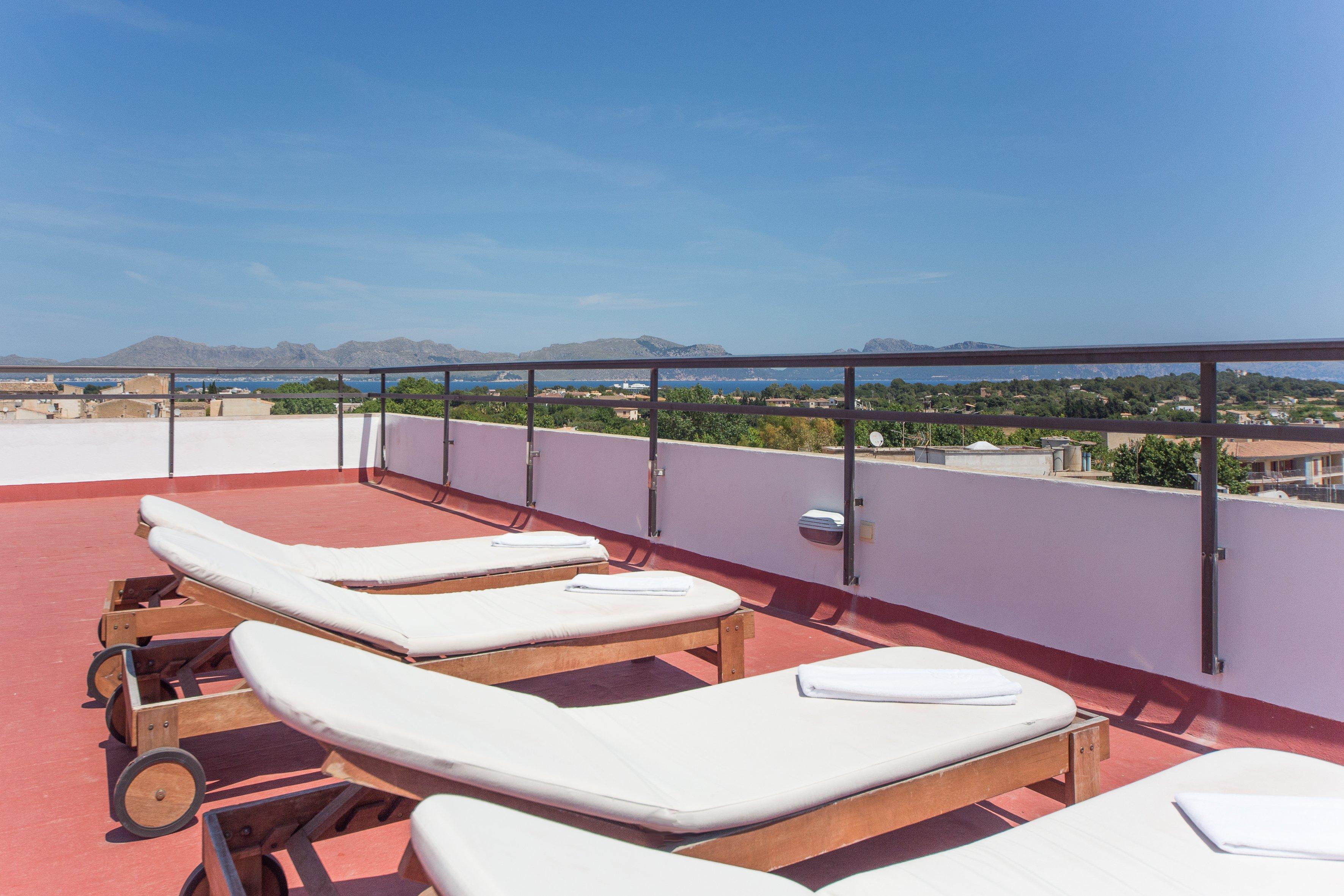 Apartamentos Carlos V Alcudia  Bagian luar foto