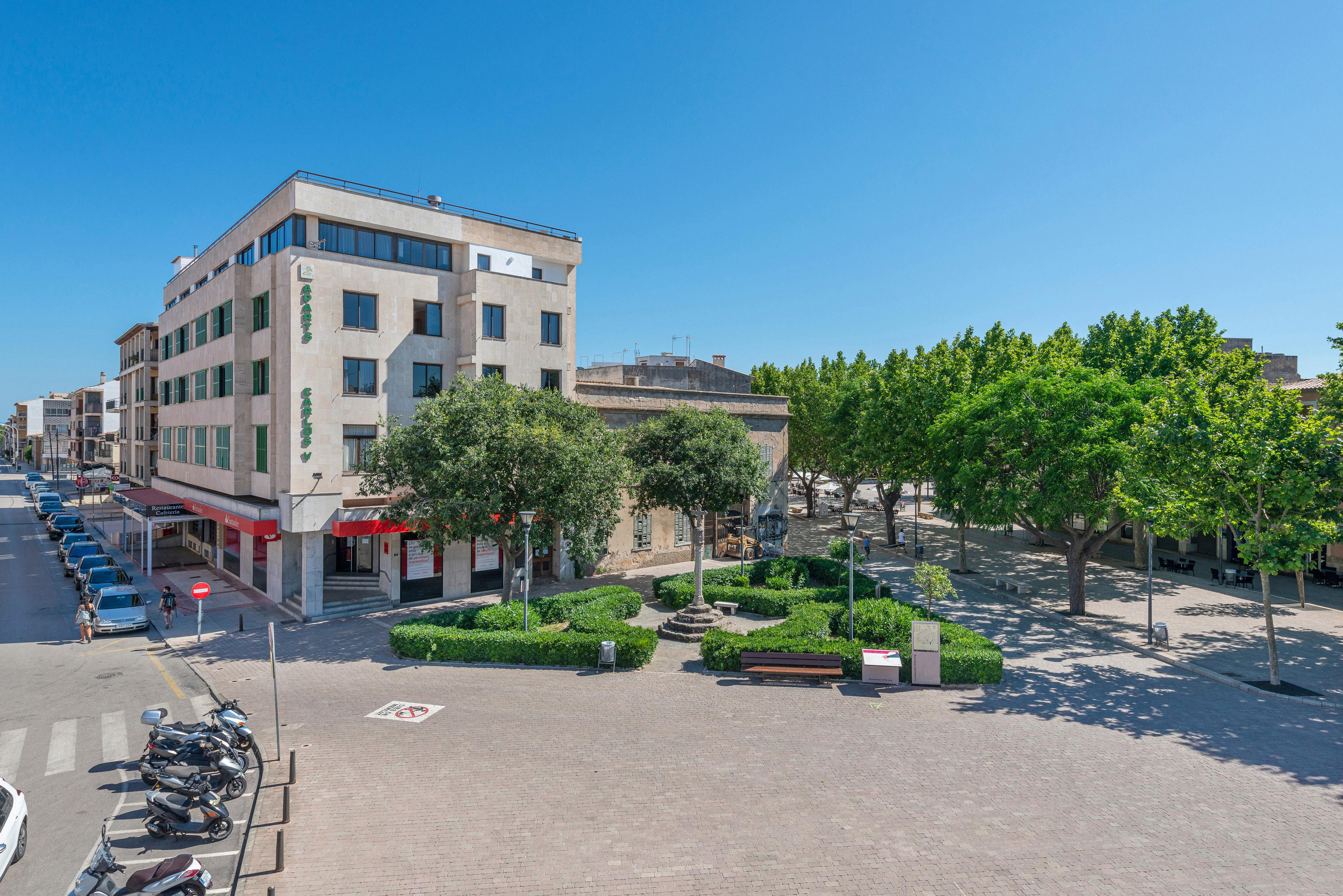 Apartamentos Carlos V Alcudia  Bagian luar foto
