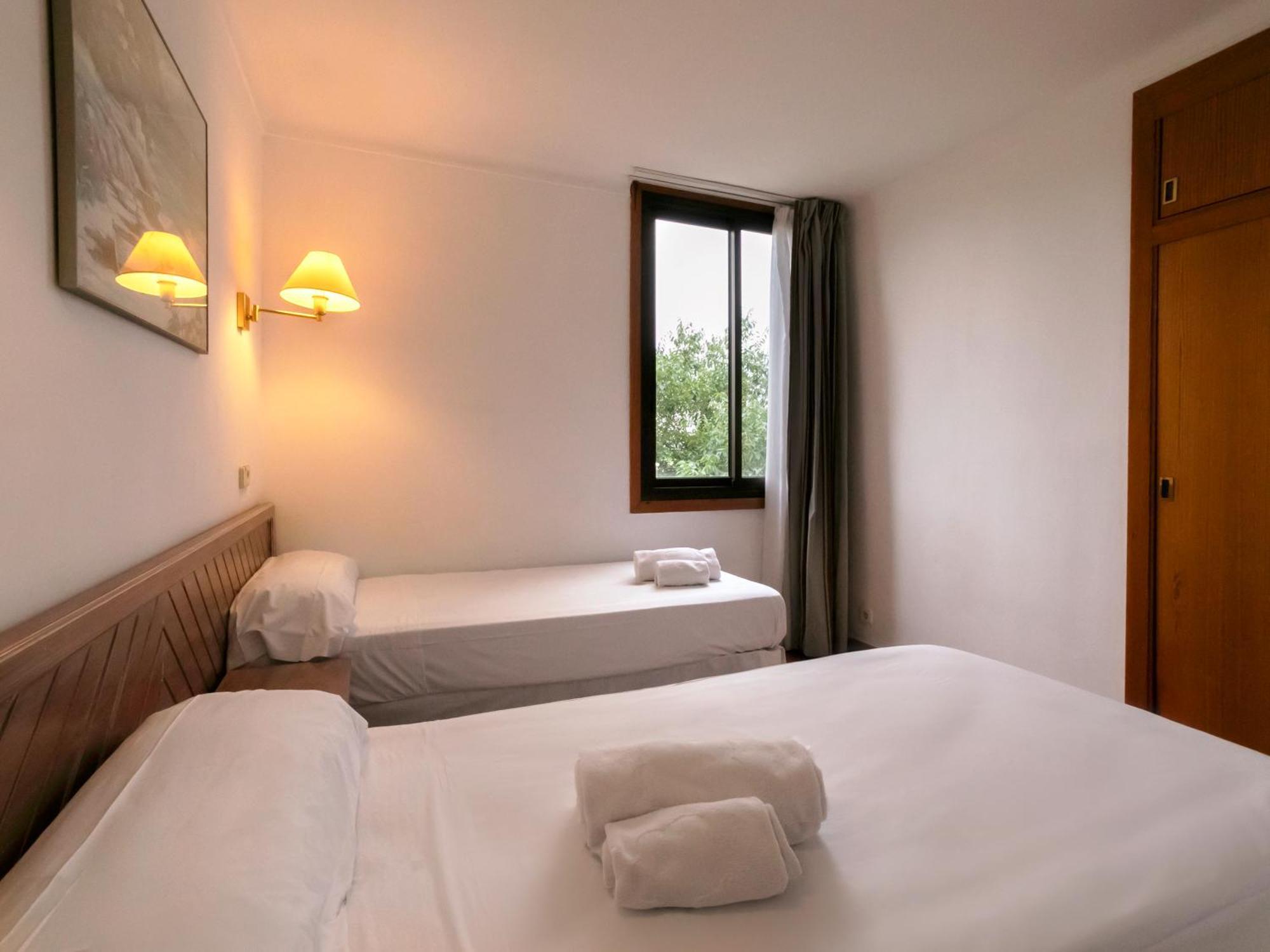 Apartamentos Carlos V Alcudia  Bagian luar foto
