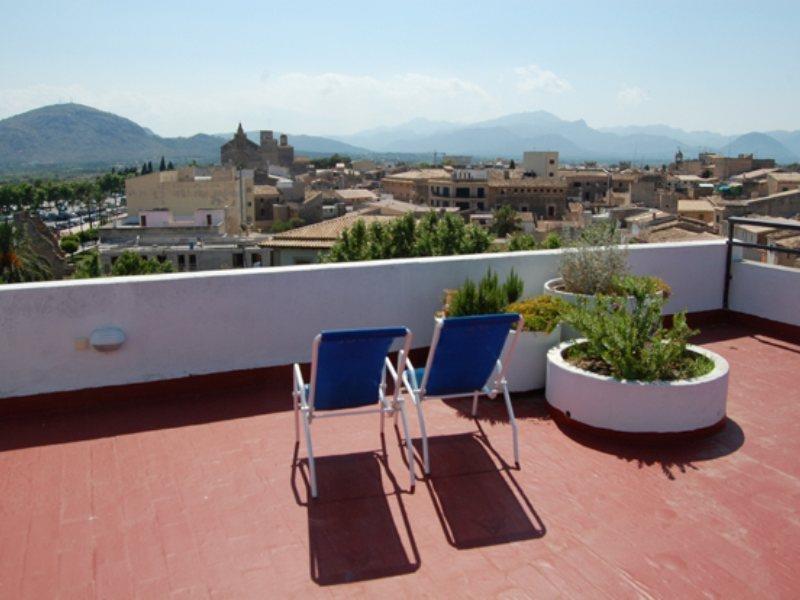 Apartamentos Carlos V Alcudia  Bagian luar foto