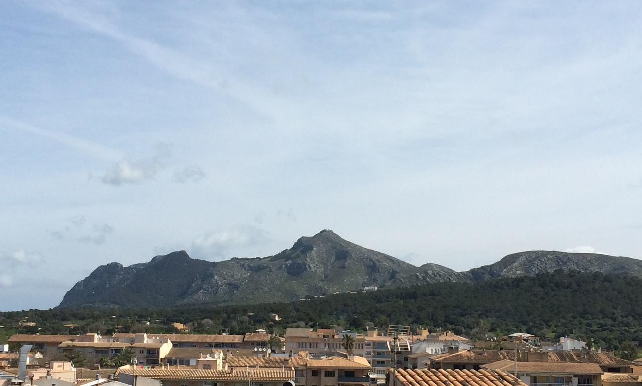 Apartamentos Carlos V Alcudia  Bagian luar foto